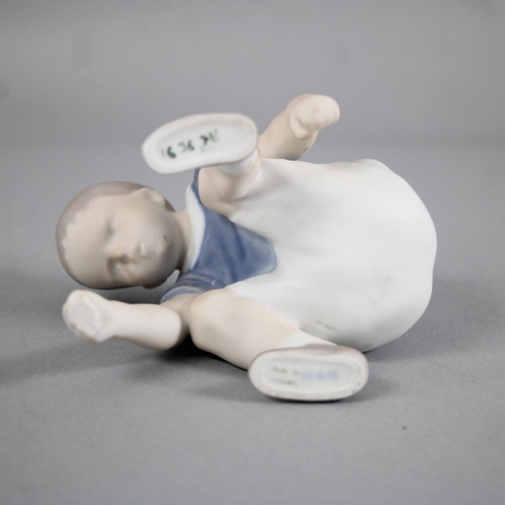 B & G Copenhagen Porcelain 1636 Dickie Boy 4.5" Figurine - Picture 6 of 16